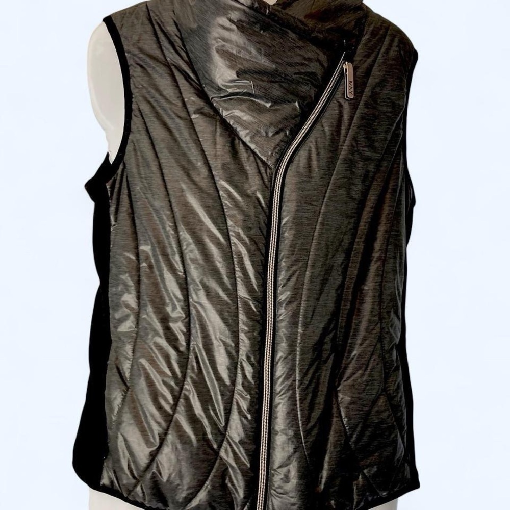 Black and Grey Quilted Puffer Sleeveless Vest S